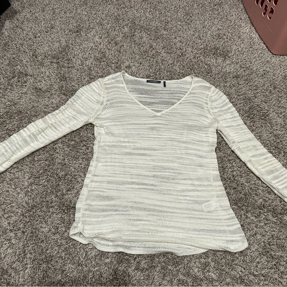 Daisy Fuentes Cream Long Sleeve Knit Top